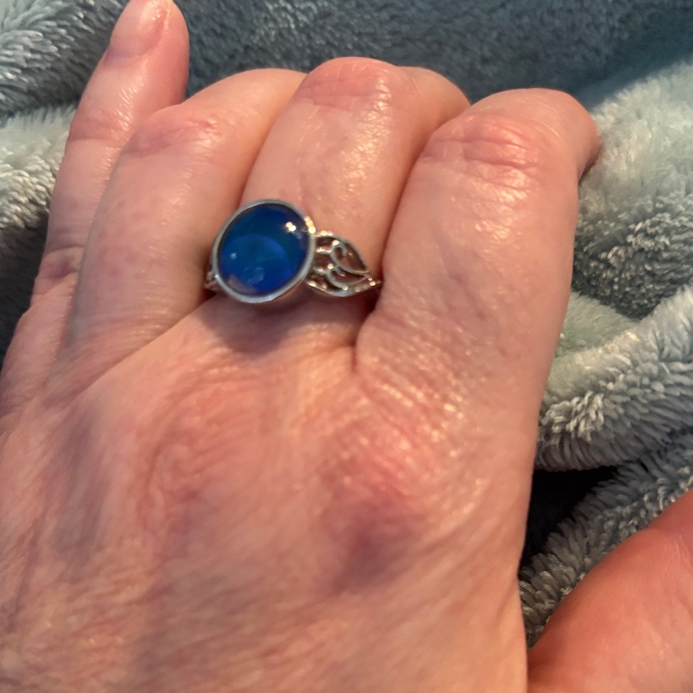 Elegant Mood Stone Silver Ring